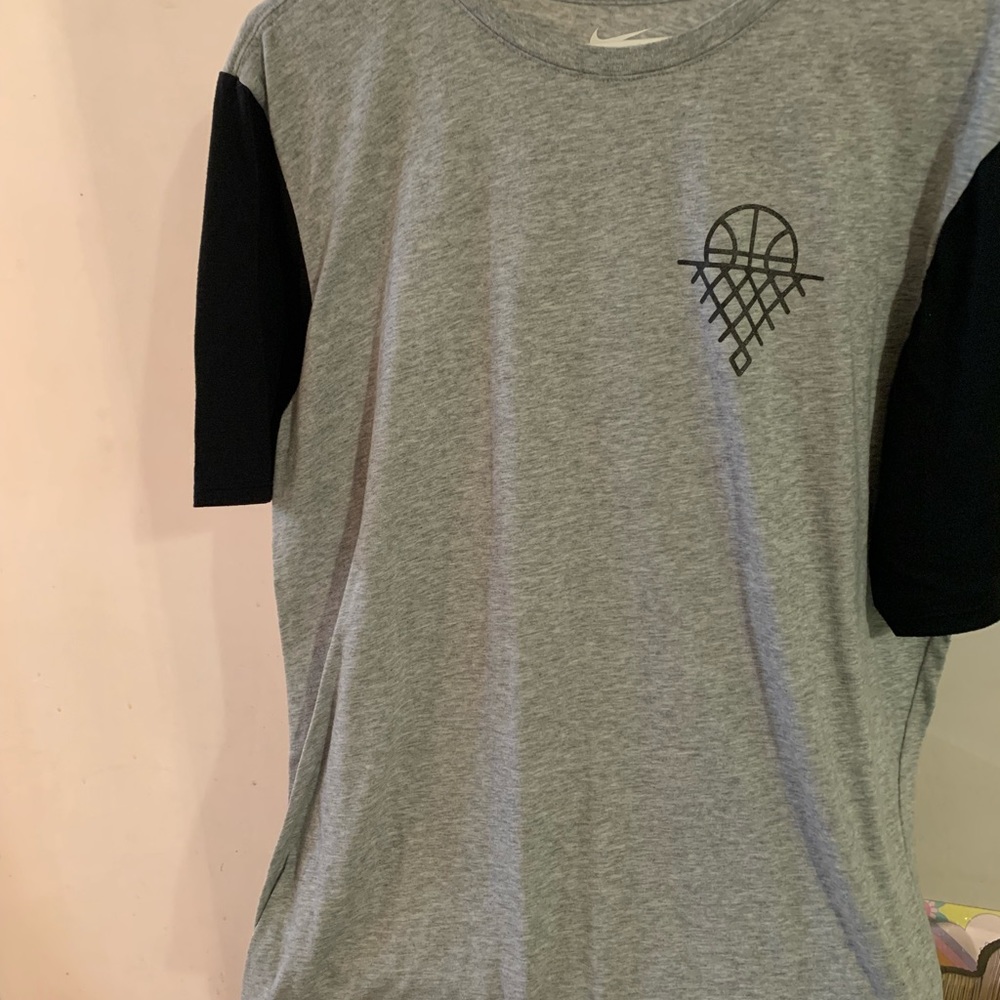 Nike Dri Fit Basketball Tee Size Large